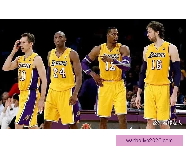 好久不见38岁拜纳姆现身洛杉矶骑行昔日湖人双冠功臣再引球迷回忆